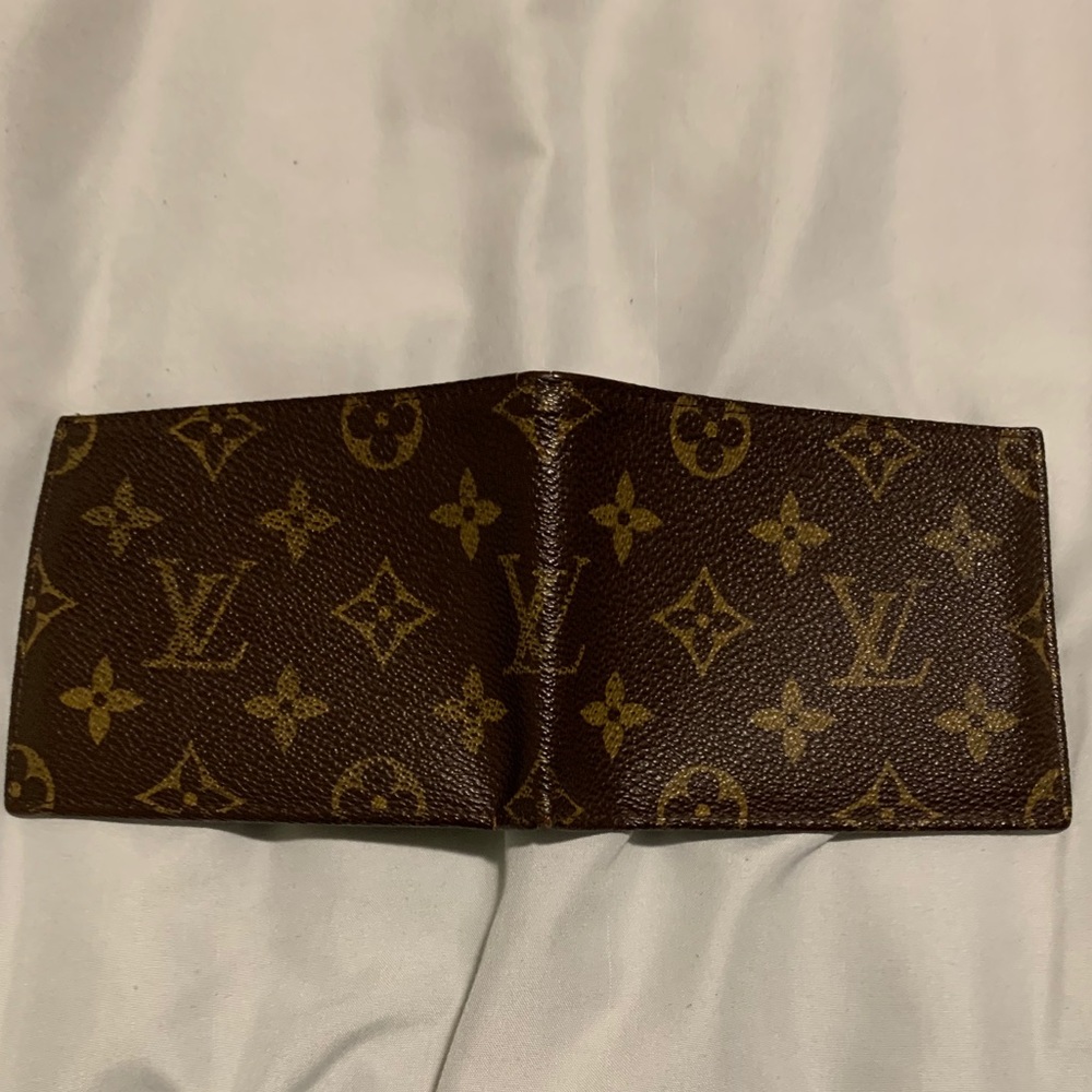LOUIS VUITTON Monogram Multiple Wallet M60895 - Picture 2 of 7